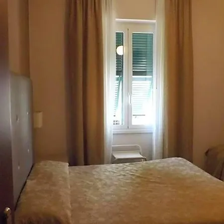 Hotel Azzurro 2*