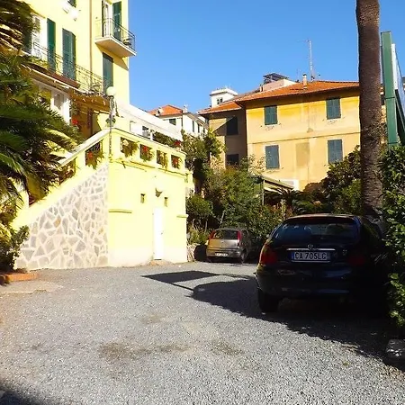 Hotel Azzurro 2*